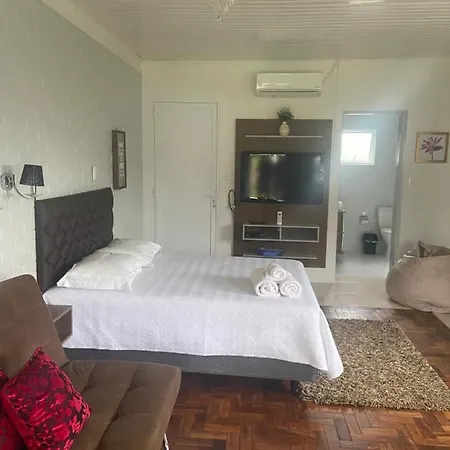 Casa no Vale dos Vinhedos em Bento Gonçalves Vila Exterior foto